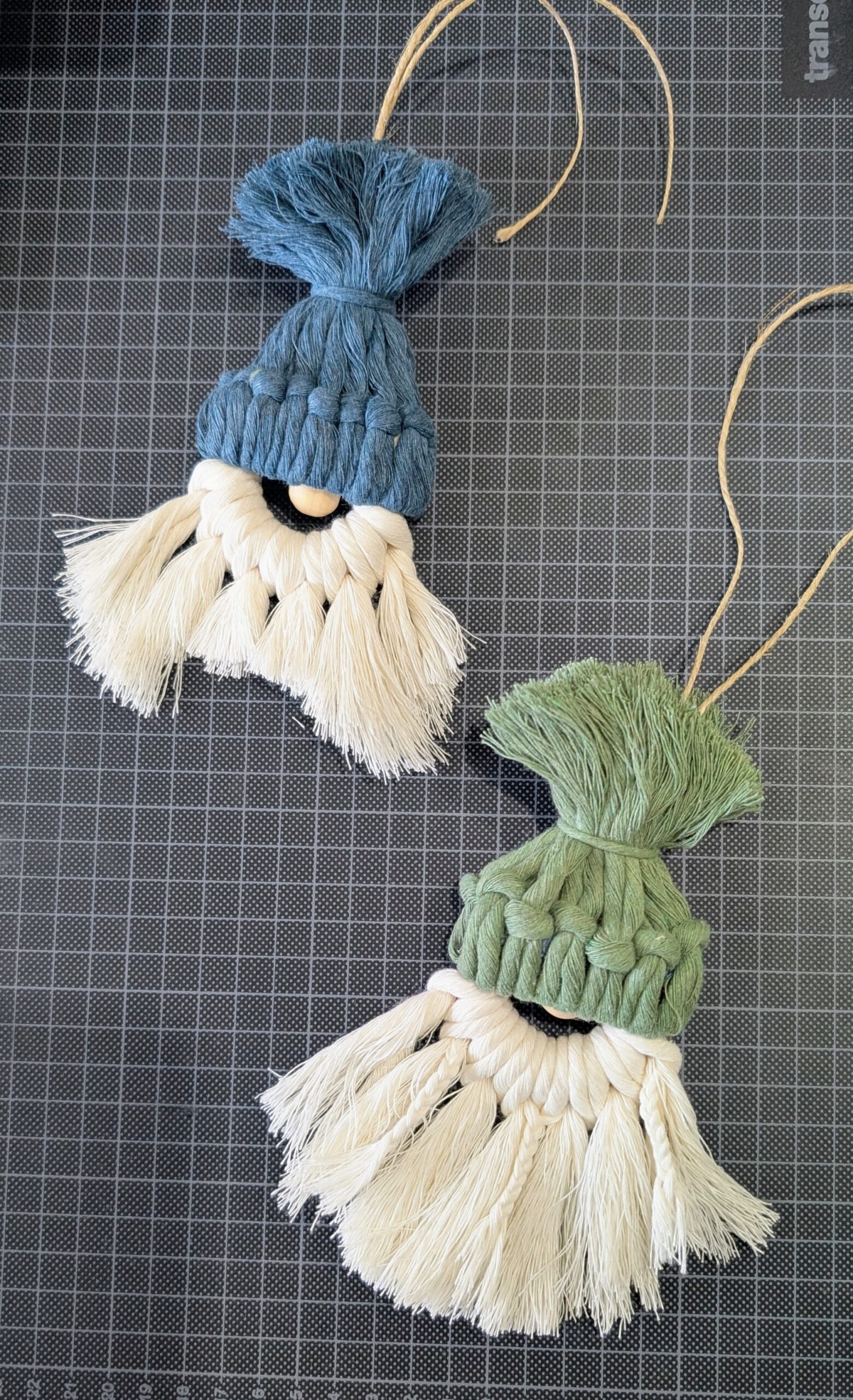 Makramee Wichtel selber basteln – DIY für Zuhause Schritt-für-Schritt Anleitung für Makramee Basteln Makramee Bastelanleitung für kleine Wichtel